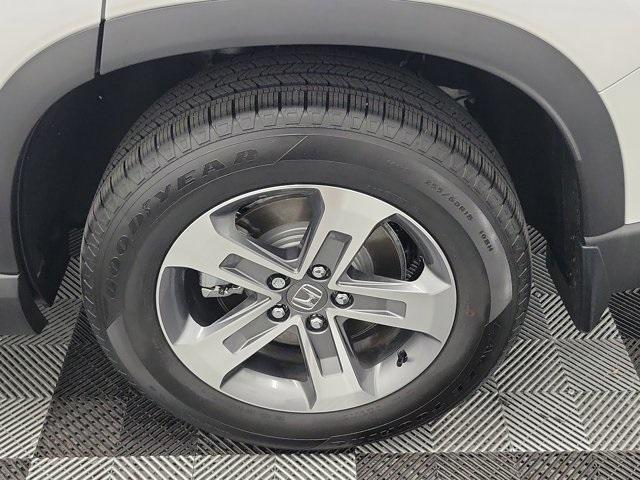 used 2025 Honda Pilot car, priced at $45,890