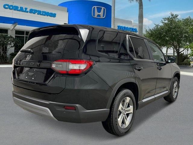 new 2025 Honda Pilot car, priced at $47,050