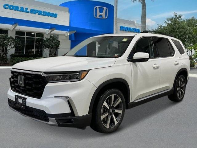 new 2025 Honda Pilot car, priced at $55,760
