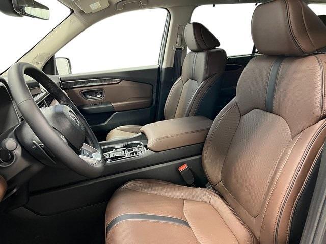 new 2025 Honda Pilot car, priced at $55,760