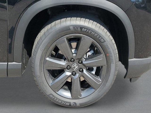 new 2025 Honda Pilot car, priced at $42,380