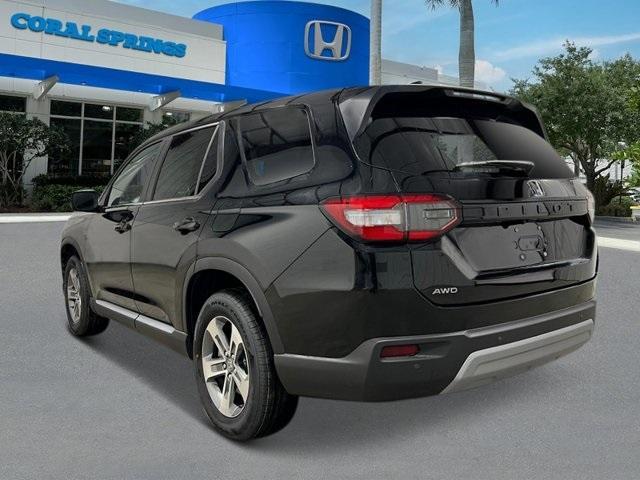 new 2025 Honda Pilot car, priced at $46,995