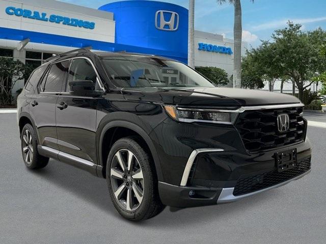 new 2025 Honda Pilot car, priced at $50,695