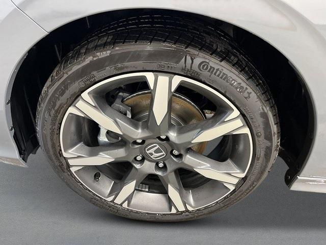 new 2025 Honda Civic Hybrid car, priced at $33,555