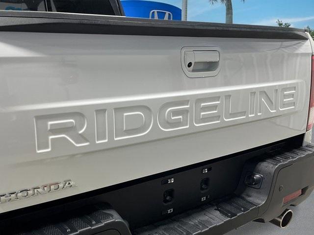 new 2025 Honda Ridgeline car, priced at $48,600