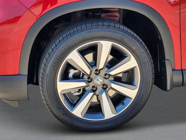 new 2025 Honda Pilot car, priced at $51,550