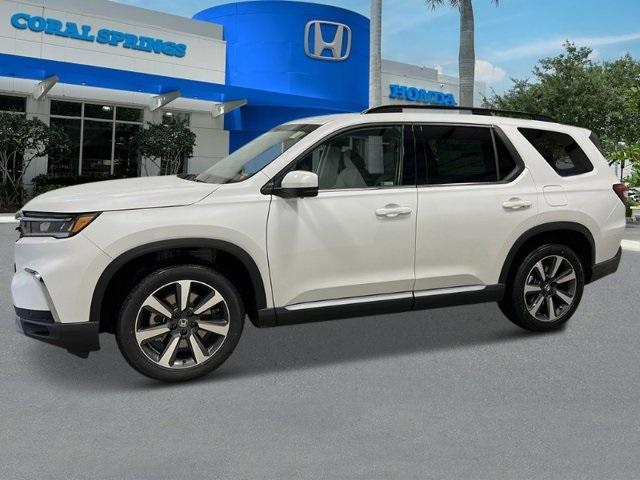 new 2025 Honda Pilot car, priced at $54,930