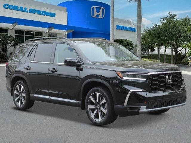 new 2025 Honda Pilot car, priced at $49,680