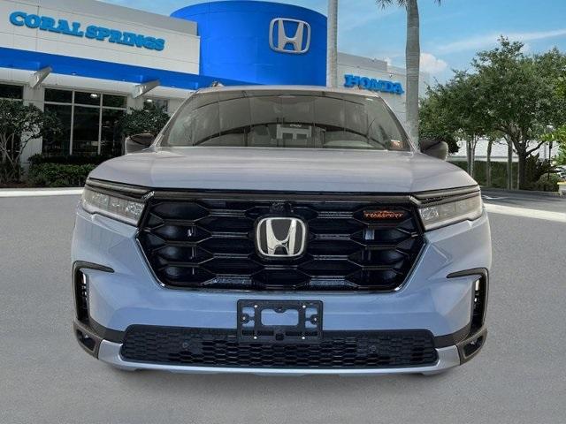 new 2025 Honda Pilot car, priced at $51,830