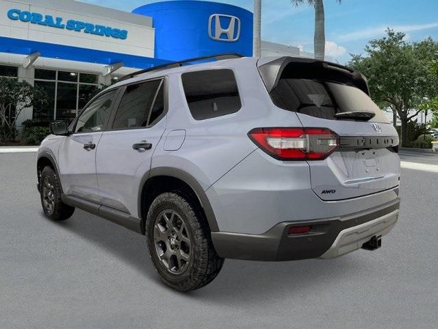 new 2025 Honda Pilot car, priced at $51,830