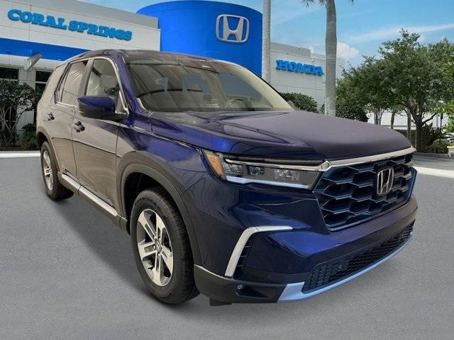 new 2025 Honda Pilot car, priced at $46,995