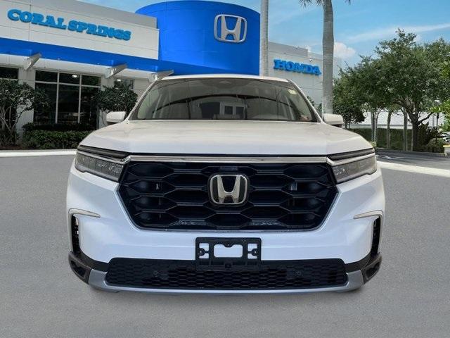 new 2025 Honda Pilot car, priced at $47,505