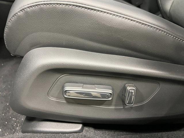 new 2025 Honda HR-V car, priced at $30,895