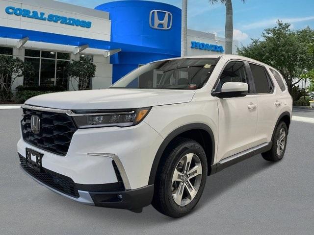 new 2025 Honda Pilot car, priced at $47,450