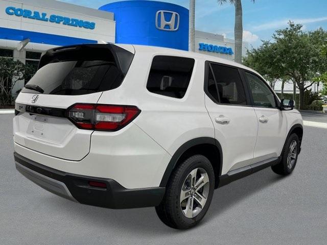 new 2025 Honda Pilot car, priced at $47,450