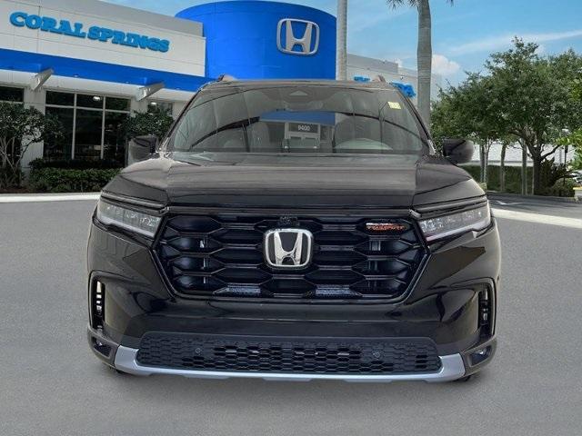 new 2025 Honda Pilot car, priced at $50,795