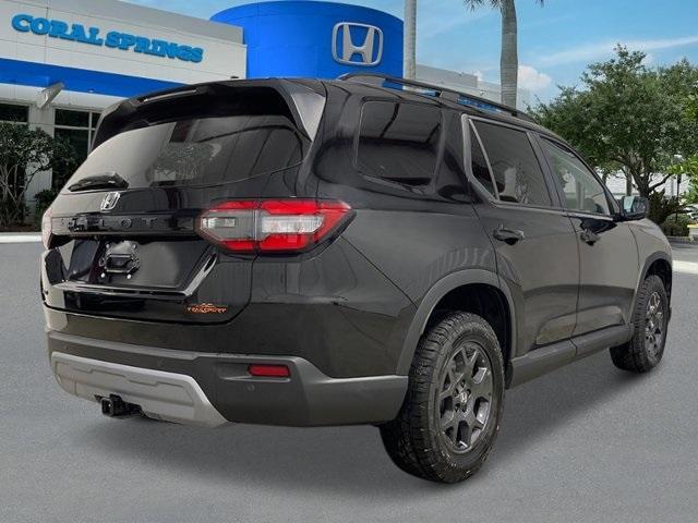 new 2025 Honda Pilot car, priced at $50,795