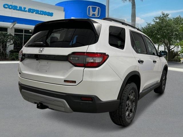 new 2025 Honda Pilot car, priced at $51,305