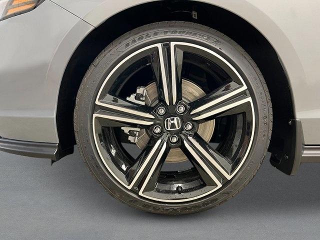 new 2025 Honda Accord Hybrid car, priced at $35,260
