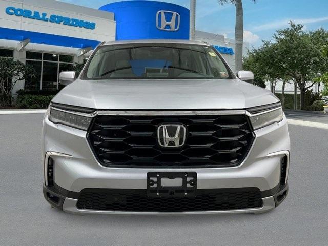 new 2025 Honda Pilot car, priced at $46,995