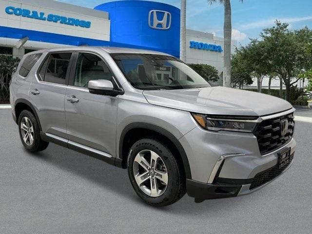 new 2025 Honda Pilot car, priced at $46,995