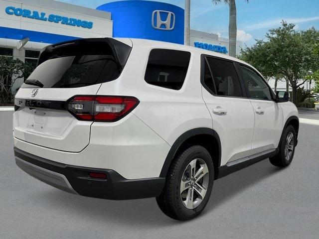 new 2025 Honda Pilot car, priced at $47,505