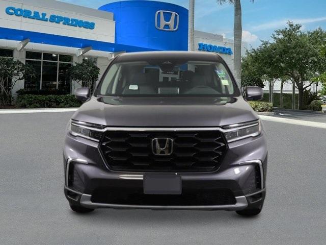 new 2025 Honda Pilot car, priced at $47,745