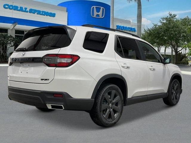 new 2025 Honda Pilot car, priced at $44,205