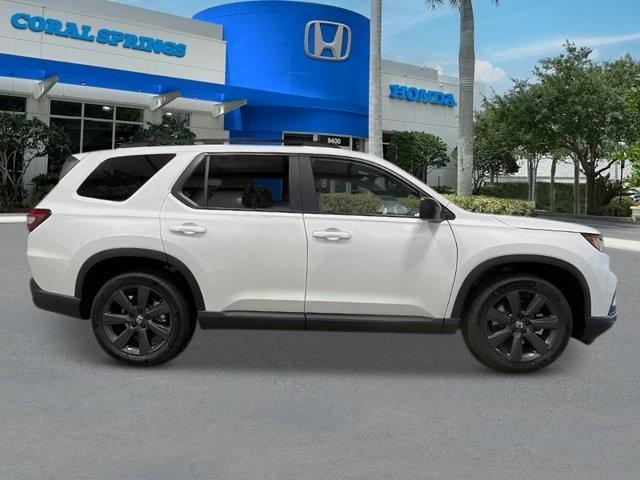 new 2025 Honda Pilot car, priced at $44,205