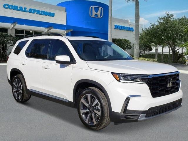 new 2025 Honda Pilot car, priced at $49,350