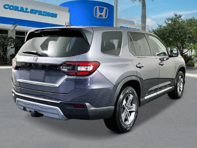 new 2025 Honda Pilot car, priced at $45,645