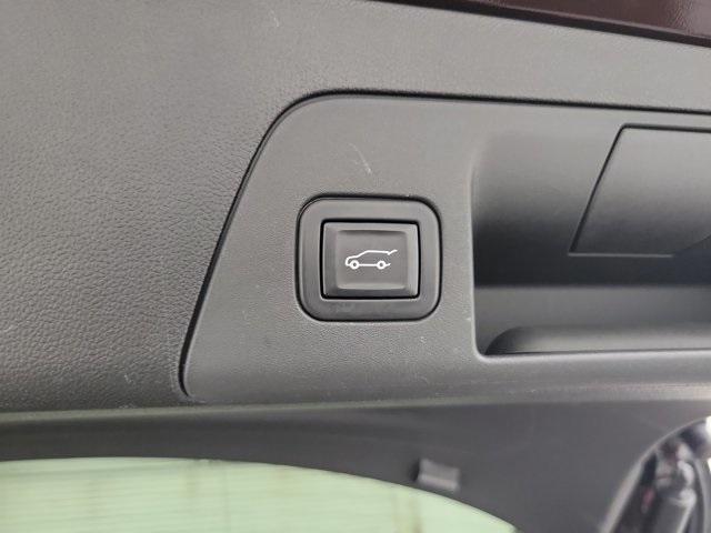 used 2022 Buick Envision car, priced at $27,990