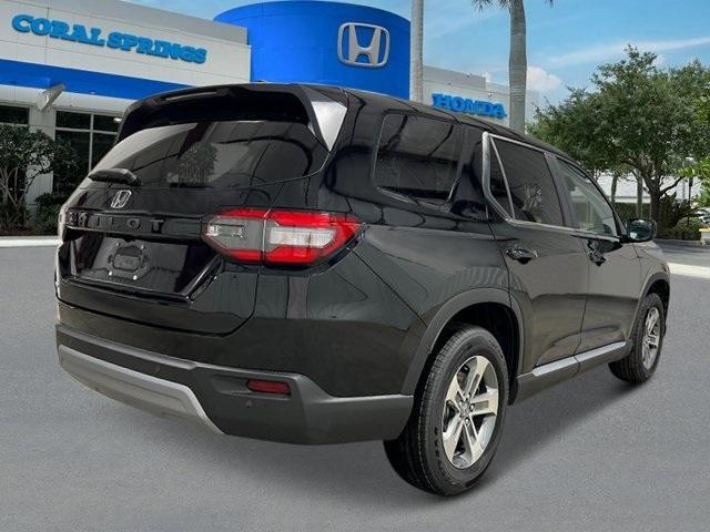 new 2025 Honda Pilot car, priced at $46,995