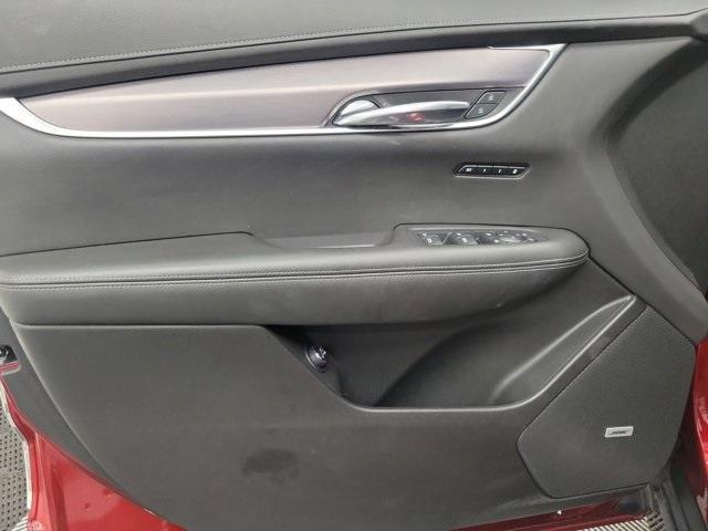 used 2024 Cadillac XT6 car, priced at $40,990