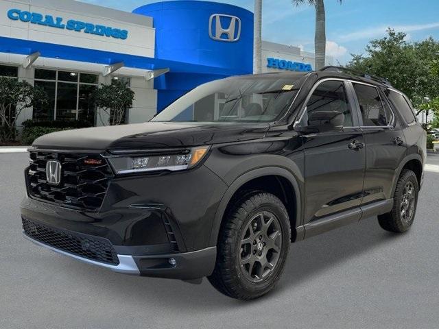 new 2025 Honda Pilot car, priced at $51,375