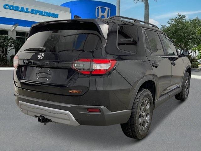 new 2025 Honda Pilot car, priced at $51,375