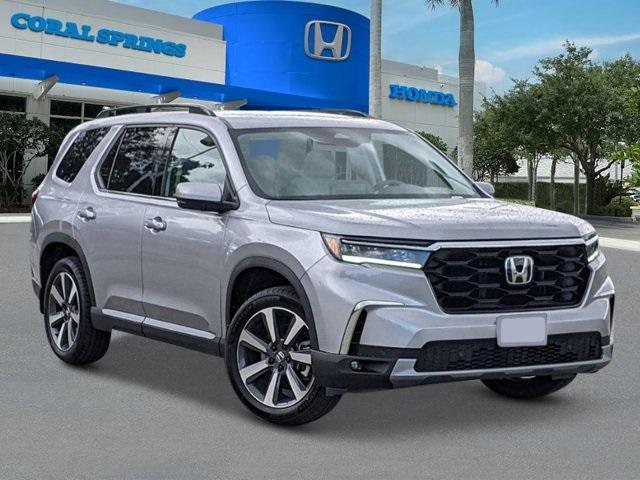 new 2025 Honda Pilot car, priced at $48,895