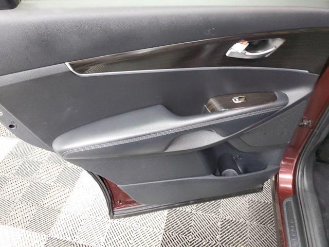 used 2019 Kia Sorento car, priced at $14,990