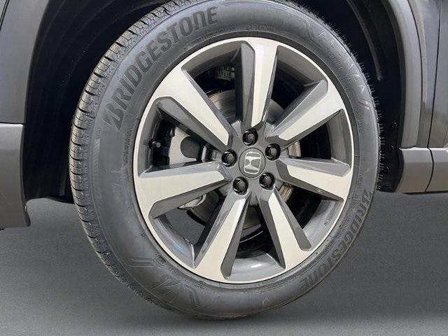 new 2025 Honda Pilot car, priced at $54,530