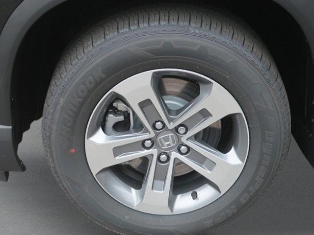 new 2025 Honda Pilot car, priced at $45,680
