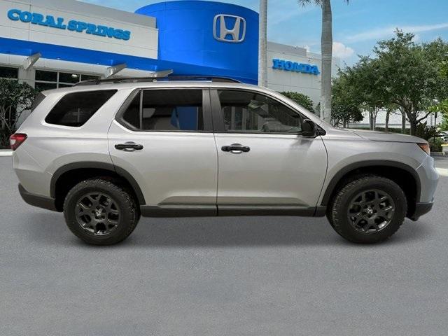 new 2025 Honda Pilot car, priced at $50,850