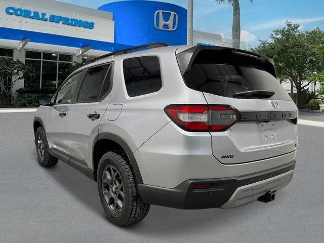 new 2025 Honda Pilot car, priced at $50,850