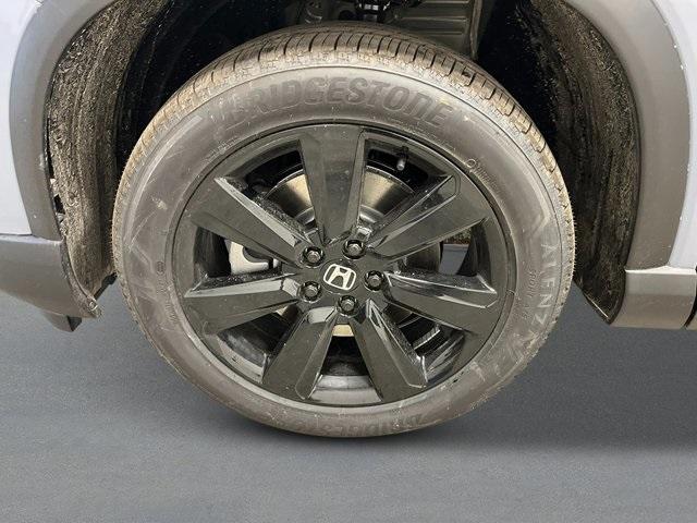 new 2025 Honda Pilot car, priced at $57,215