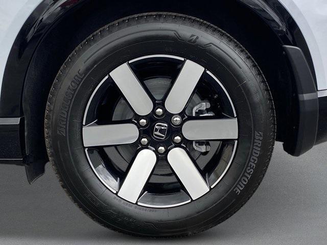 new 2026 Honda Prologue car, priced at $55,995