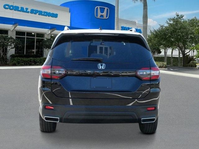 new 2025 Honda Pilot car, priced at $43,750