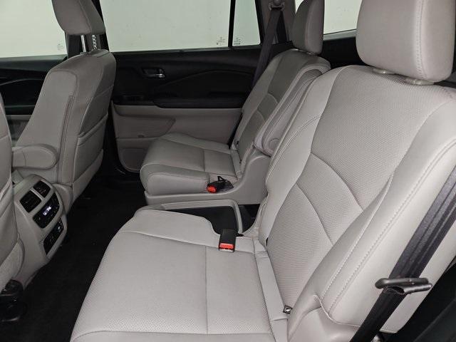 used 2022 Honda Pilot car, priced at $37,590