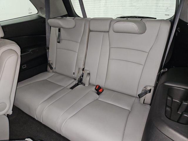used 2022 Honda Pilot car, priced at $37,590