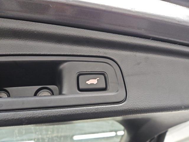used 2022 Honda Pilot car, priced at $37,590