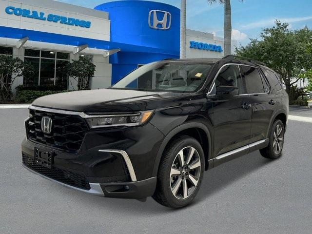 new 2025 Honda Pilot car, priced at $51,050