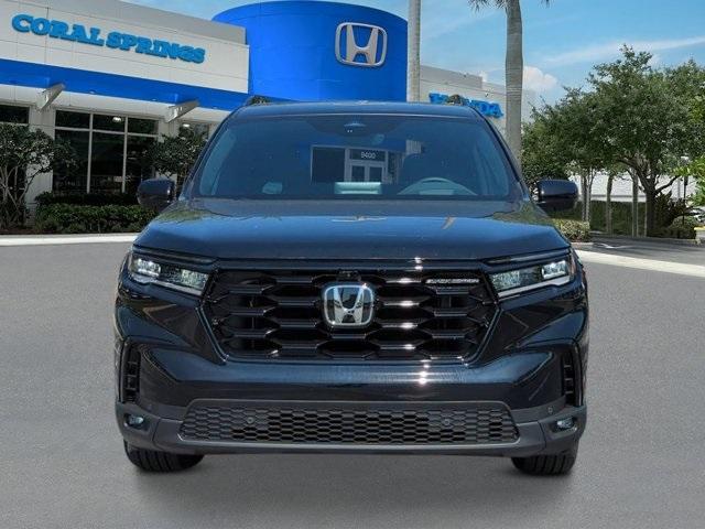 new 2025 Honda Pilot car, priced at $56,805